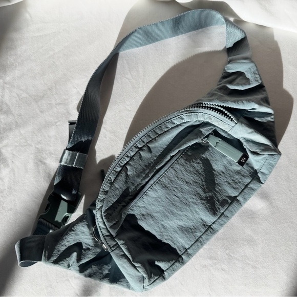 lululemon on the beat bag Theta Phi Alpha Everywhere Belt Shoulder Crossbody Lululemon On The